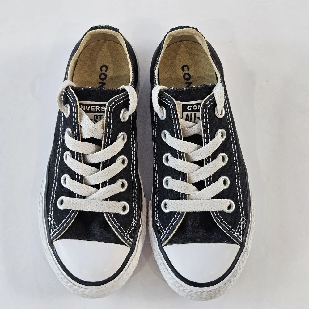 Converse All Star Low Top Children's Shoes, Black, Size 11 Good Used Condition